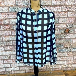 Gorgeous Michael Kors blouse with chain NWOT